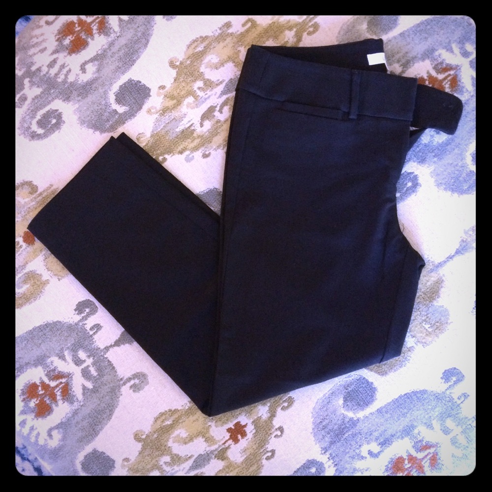 The Loft black ankle-length business pant.